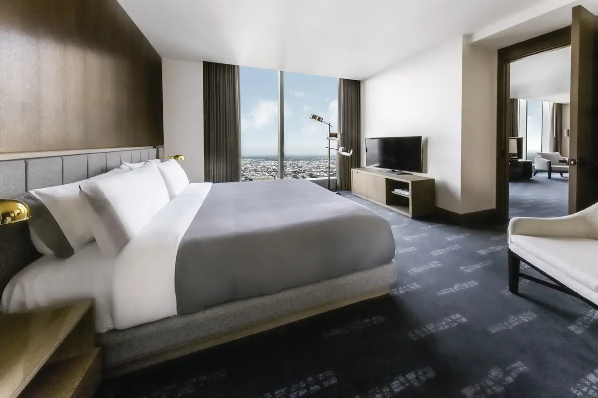 InterContinental Los Angeles Downtown — sauna and spa facilities