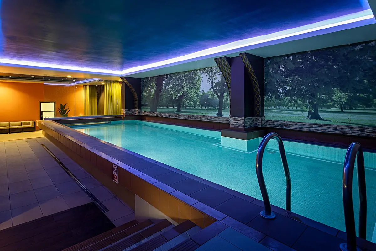 Pestana Chelsea Bridge Hotel & Spa — sauna and spa facilities