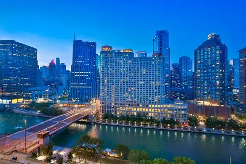 Sheraton Grand Chicago Riverwalk — sauna and spa facilities