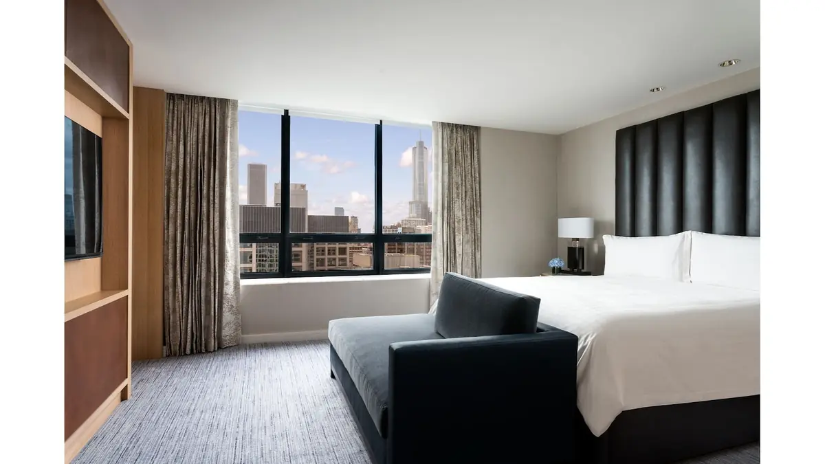 The Ritz-Carlton, Chicago — sauna and spa facilities