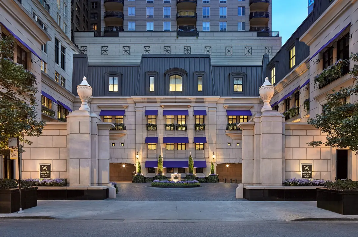Waldorf Astoria Chicago — sauna and spa facilities